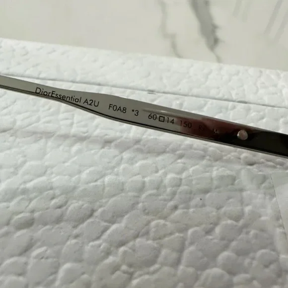 New Dior DIORESSENTIAL A2U F0A8 Silver Monogram Lens Aviator Sunglasses - Picture 7 of 9